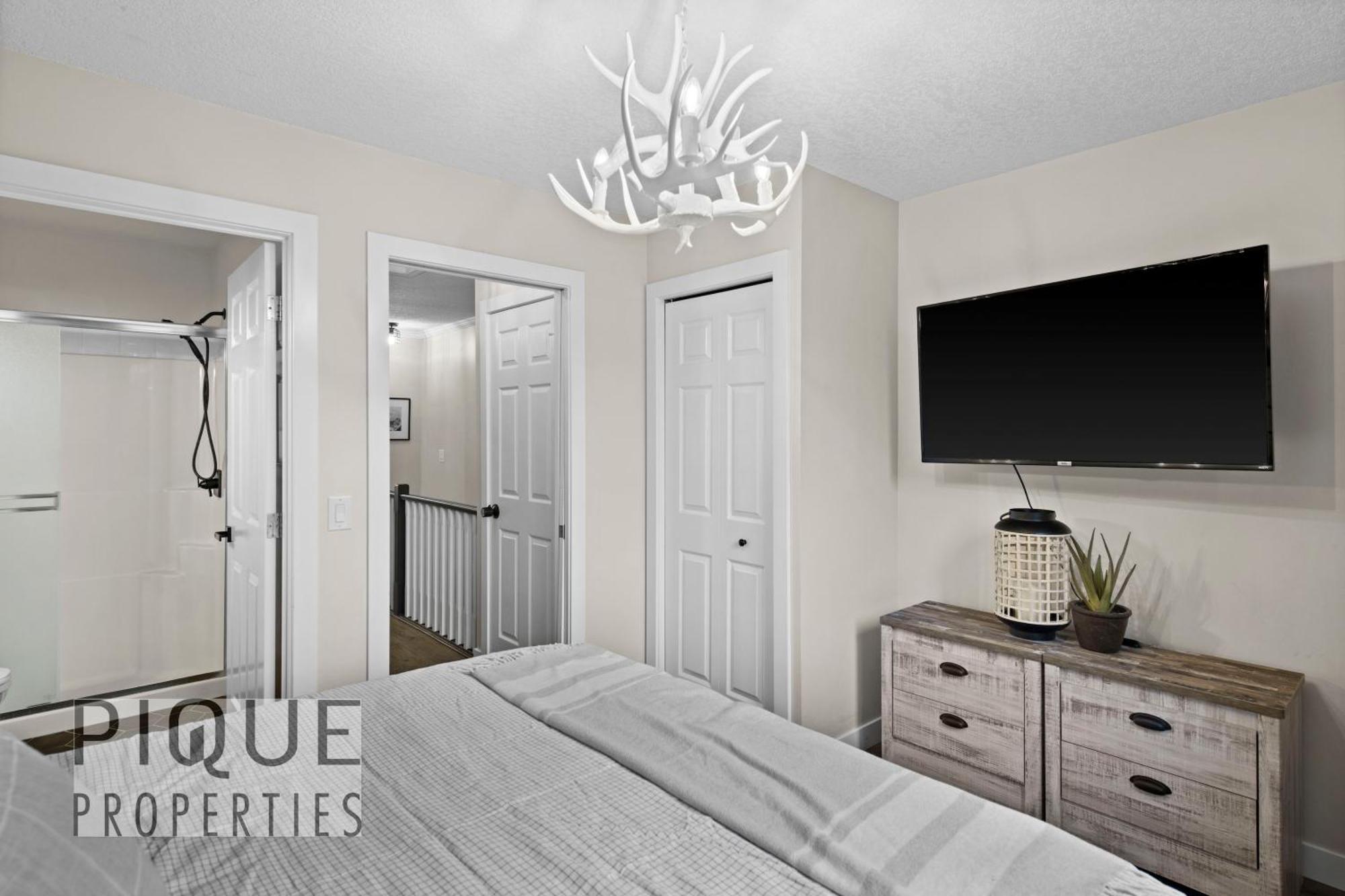 Mystic Mountain Chalet, Heated Outdoor Pool & Hot Tub, Free Parking, Fast Wifi! Кенмор Екстер'єр фото