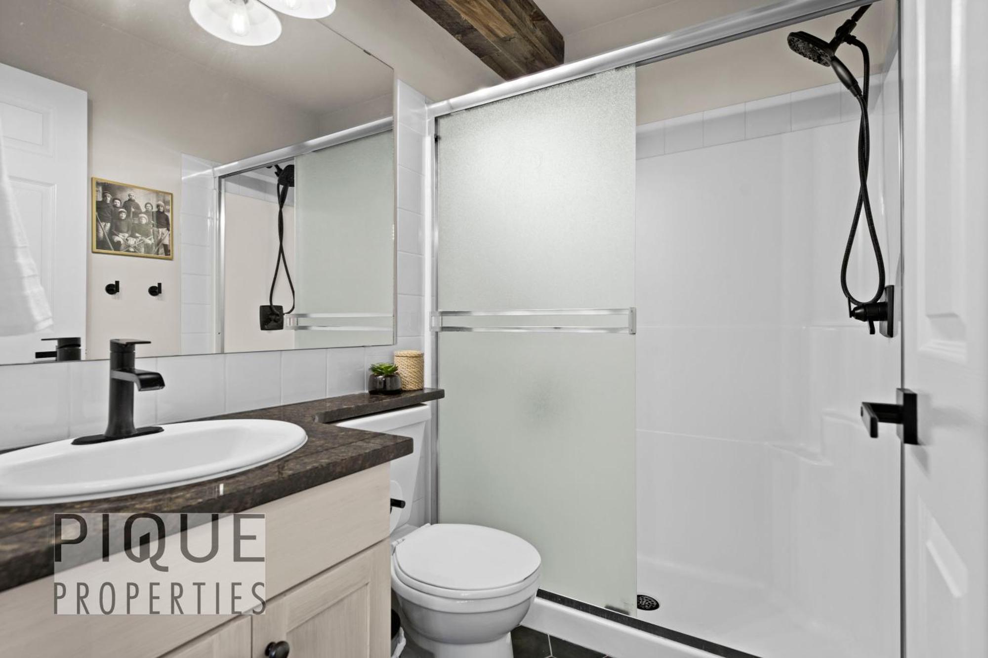Mystic Mountain Chalet, Heated Outdoor Pool & Hot Tub, Free Parking, Fast Wifi! Кенмор Екстер'єр фото