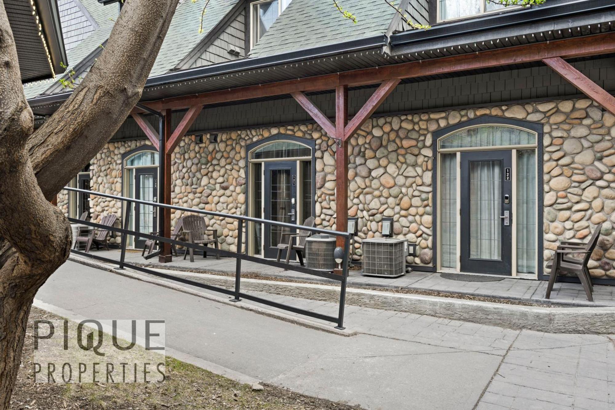 Mystic Mountain Chalet, Heated Outdoor Pool & Hot Tub, Free Parking, Fast Wifi! Кенмор Екстер'єр фото