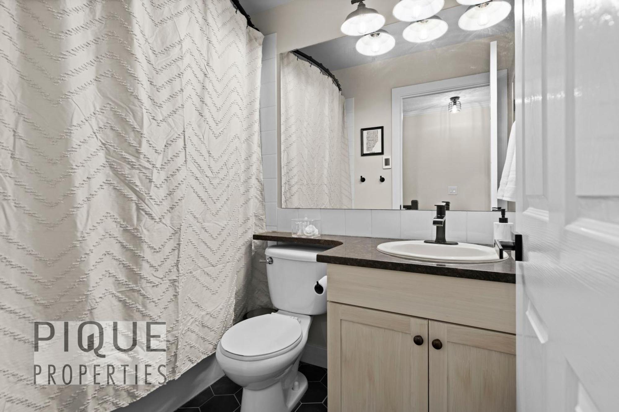 Mystic Mountain Chalet, Heated Outdoor Pool & Hot Tub, Free Parking, Fast Wifi! Кенмор Екстер'єр фото