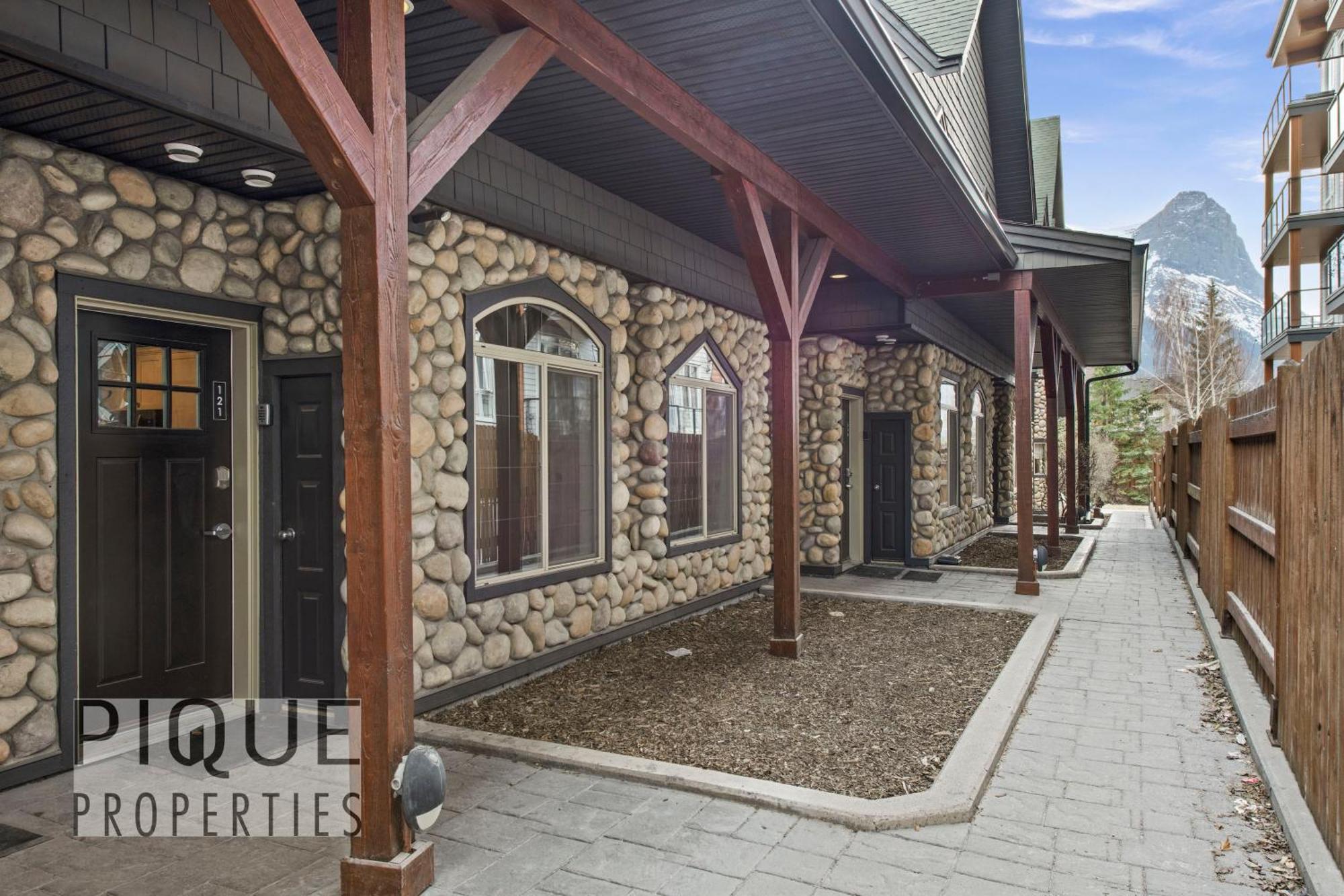 Mystic Mountain Chalet, Heated Outdoor Pool & Hot Tub, Free Parking, Fast Wifi! Кенмор Екстер'єр фото