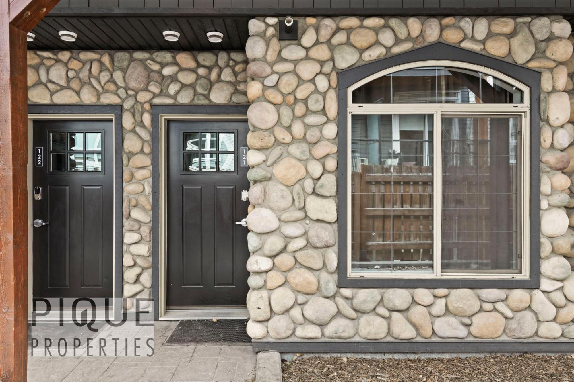 Mystic Mountain Chalet, Heated Outdoor Pool & Hot Tub, Free Parking, Fast Wifi! Кенмор Екстер'єр фото
